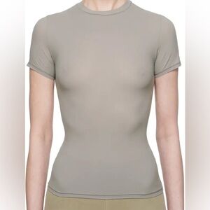 Skims Fits Everybody Top